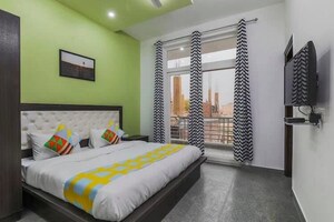 Bedroom in 1 RK Independent House at Sector 14 – for Rent