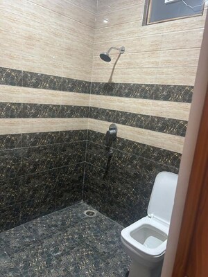 Furnished Amenities in 2 BHK Builder Floor at Ekta Vihar – for Rent
