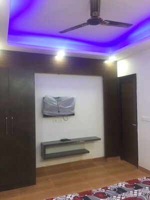 Room in 1 RK Independent House at Sector 14 – for Rent