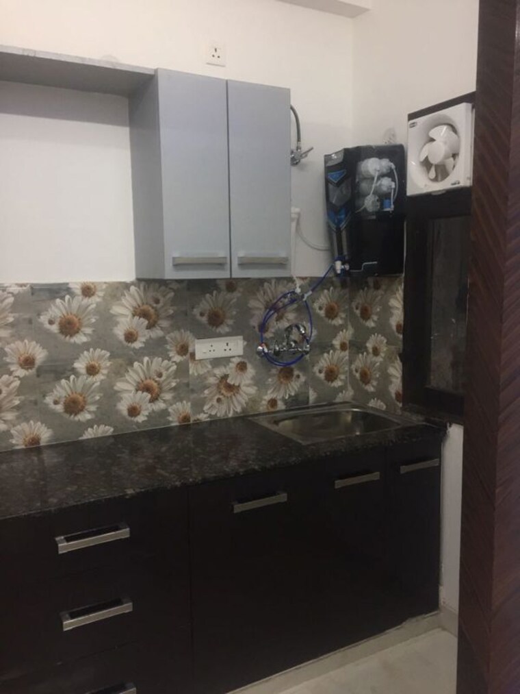 Kitchen, sector 14 1 RK 388 Sq.Ft. Independent House In Sector 14 Gurgaon 10623139