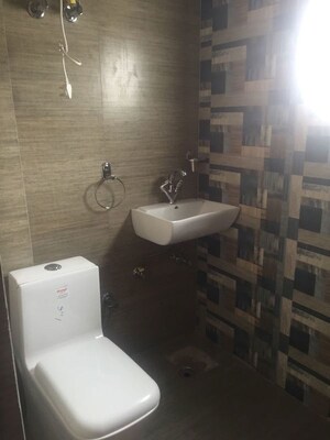 Bathroom in 1 RK Independent House at Sector 14 – for Rent