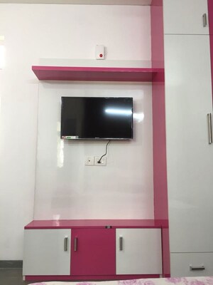 Furnished Amenities in 1 RK Independent House at Sector 14 – for Rent