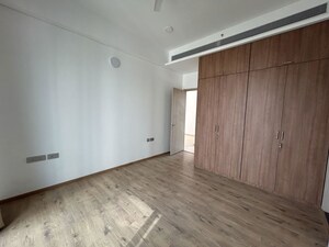 3 BHK Apartment For Rent in Rustomjee Crown, Prabhadevi