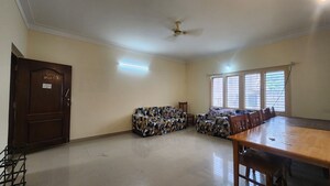 Living Room in 2 BHK Apartment at Indiranagar – for Rent