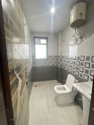 Bathroom in 1 RK Independent House at Sector 14 – for Rent