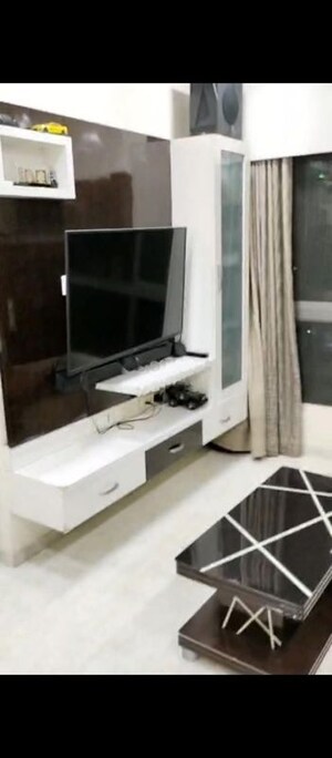 2 BHK Apartment For Rent in Lodha Amara, Kolshet Road