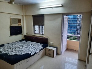Bedroom in 2 BHK Apartment at Khar West – for Rent