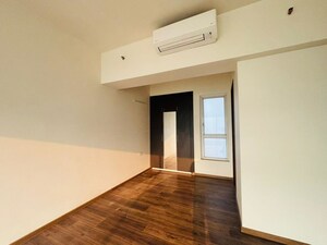 3.5 BHK Apartment For Rent in Kalpataru Vista, Sector 128