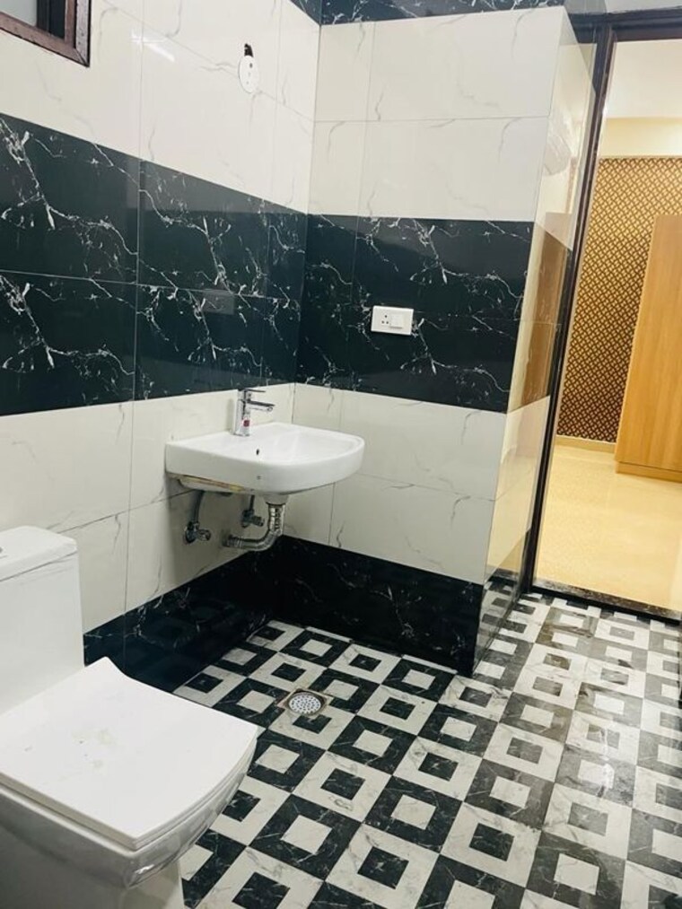 Team Area, sector 14 1 Bedroom 912 Sq.Ft. Independent House In Sector 14 Gurgaon 10623182