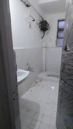 Bathroom in 2 BHK Apartment at Jambhulkar Mala – for Rent
