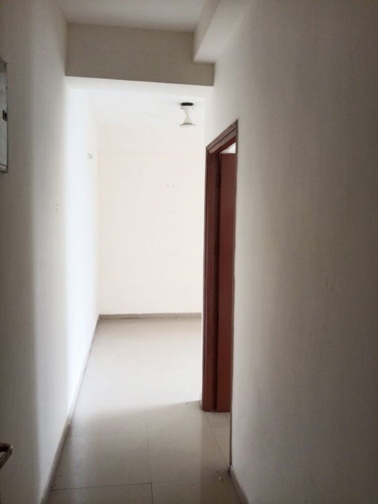 Room, mahagun-my-woods 2 Bedroom 960 Sq.Ft. Apartment In Sector 16c Greater Noida Greater Noida 10623085