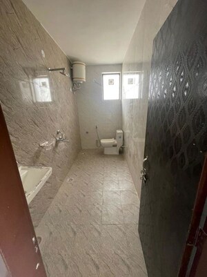 Bathroom in 1 BHK Independent House at Sector 14 – for Rent
