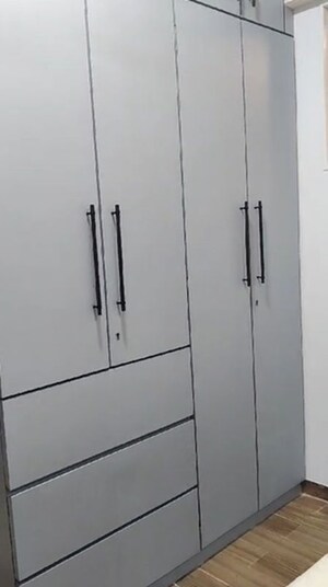 Bedroom in 2 BHK Apartment at Chembur – for Rent