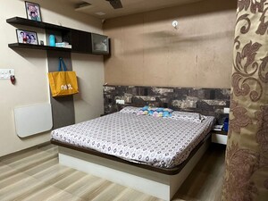 Bedroom in 3 BHK Apartment at Rahul Park - D1 D2 D3 Building, Warje – for Rent