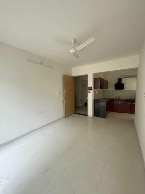 Room in 2.5 BHK Apartment at Godrej Park Greens, Mamurdi – for Rent