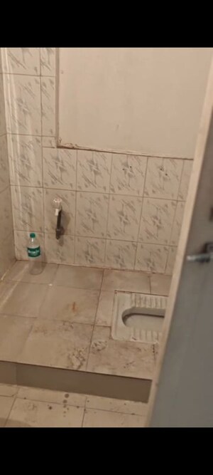 Bathroom in 2 BHK Apartment at Camp – for Rent