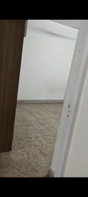 Room in 2 BHK Apartment at Camp – for Rent