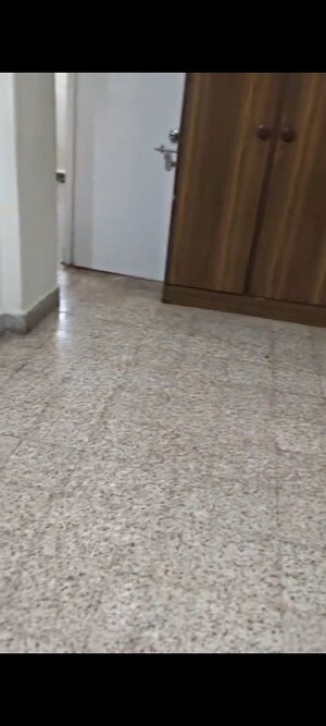 Room in 2 BHK Apartment at Camp – for Rent