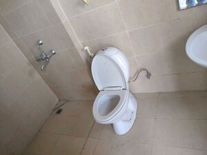 Bathroom in 2 BHK Builder Floor at Sector 21 – for Rent