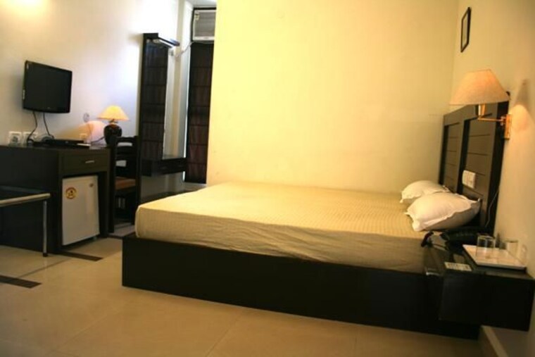 Living Room, sector 14 1 Bedroom 786 Sq.Ft. Independent House In Sector 14 Gurgaon 10623253