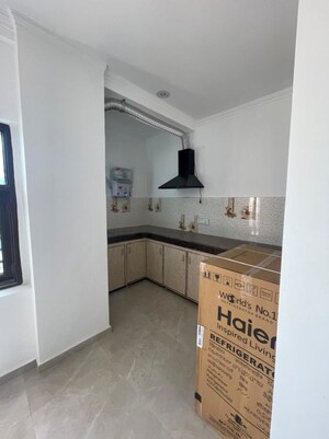 Kitchen in 1 BHK Independent House at Sector 14 – for Rent