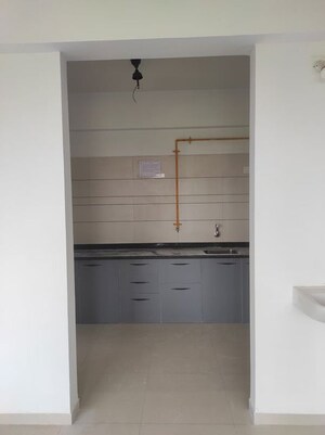 Furnished Amenities in 2 BHK Apartment at Vasant Nagar – for Rent