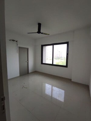 Room in 2 BHK Apartment at Vasant Nagar – for Rent