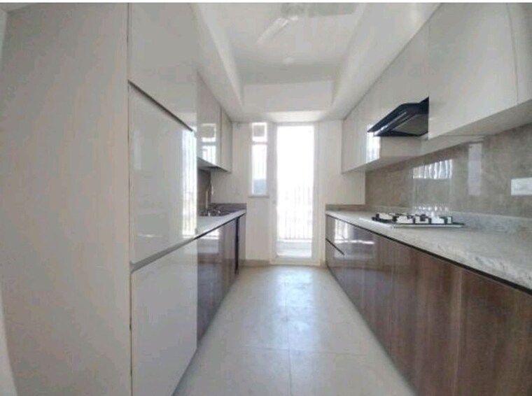 Kitchen, dlf-club-arcade 4 Bedroom 2700 Sq.Ft. Builder Floor In Sector 91 Gurgaon 10623292