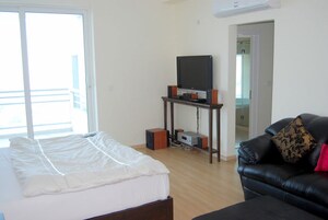 Bedroom in 1 BHK Independent House at Sector 14 – for Rent