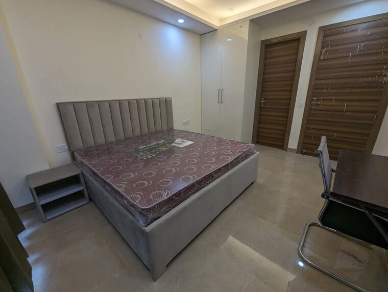 Bedroom, freedom fighters enclave 2 Bedroom 1050 Sq.Ft. Apartment In Freedom Fighters Enclave Delhi 10623300
