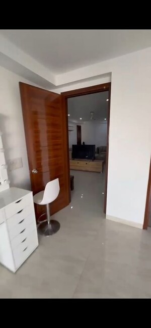 Furnished Amenities in 2 BHK Builder Floor at Safdarjung Enclave – for Rent