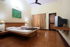 1 BHK Independent House For Rent in Sector 14