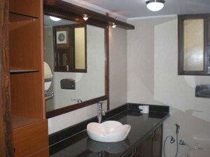 Team Area in 1 BHK Independent House at Sector 14 – for Rent
