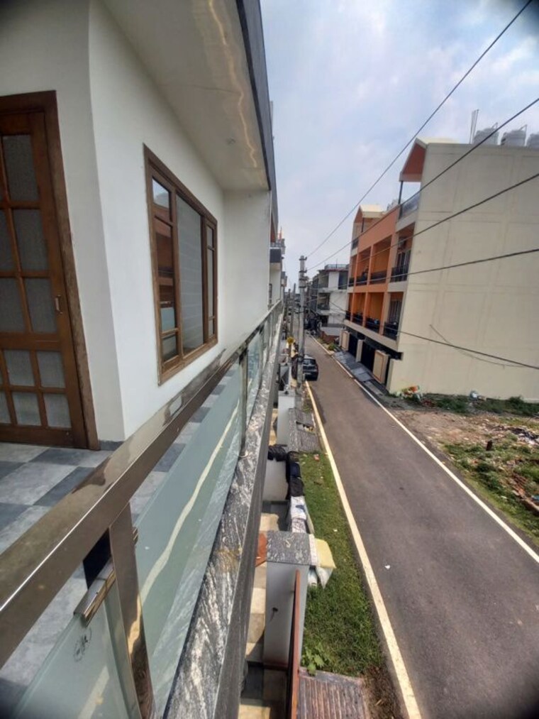 Balcony, sahastradhara 3 Bedroom 115 Sq.Yd. Independent House In Sahastradhara Dehradun 10623338