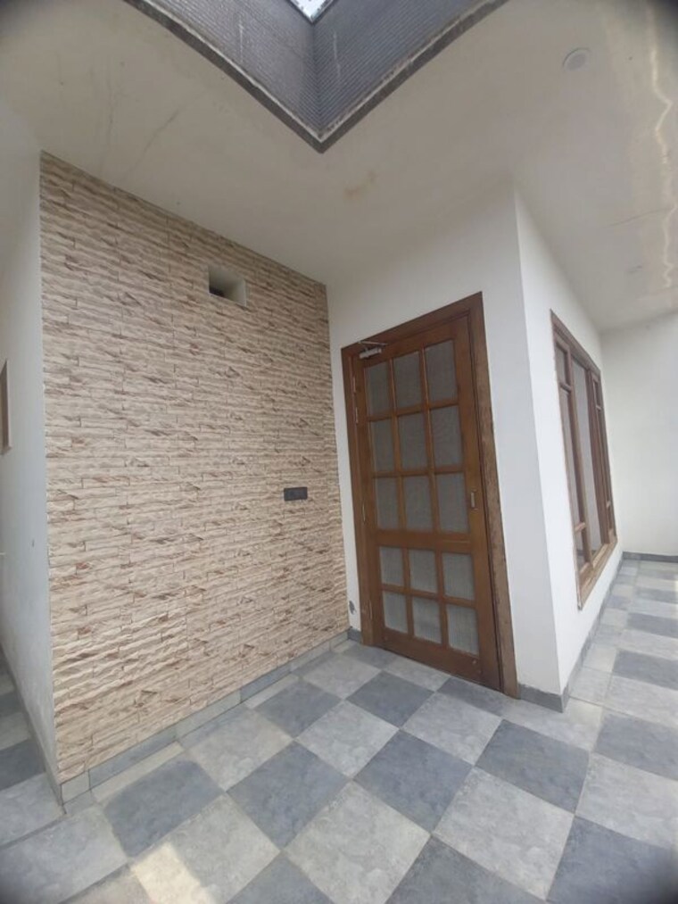 Room, sahastradhara 3 Bedroom 115 Sq.Yd. Independent House In Sahastradhara Dehradun 10623338
