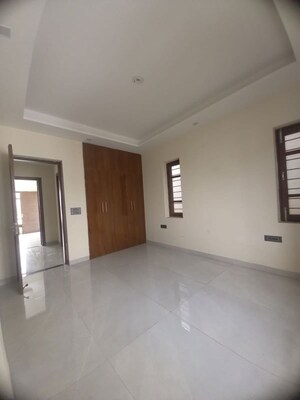 Room in 3 BHK Independent House at Sahastradhara – for Sale