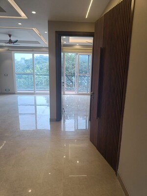 Room in 3 BHK Independent House at Sector 5 – for Rent
