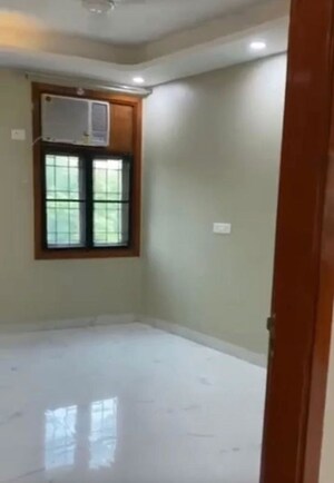 Room in 3 BHK Builder Floor at Panchsheel Vihar – for Sale