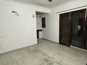 Room in 3 BHK Independent House at Sector 5 – for Rent