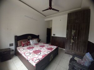 Bedroom in 3 BHK Builder Floor at Shahastradhara Road – for Rent