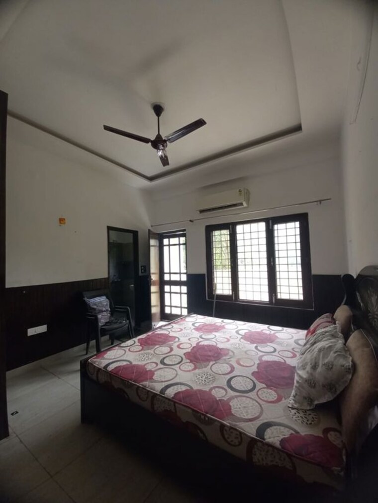 Bedroom, shahastradhara road 3 Bedroom 1500 Sq.Ft. Builder Floor In Shahastradhara Road Dehradun 10623363