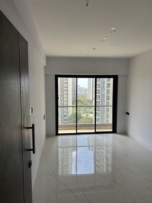 3 BHK Apartment For Rent in H Rishabraj Serenity Decks, Goregaon East