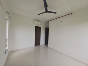 Room in 2 BHK Apartment at Shapoorji Pallonji Joyville Hinjewadi, Hinjewadi – for Rent