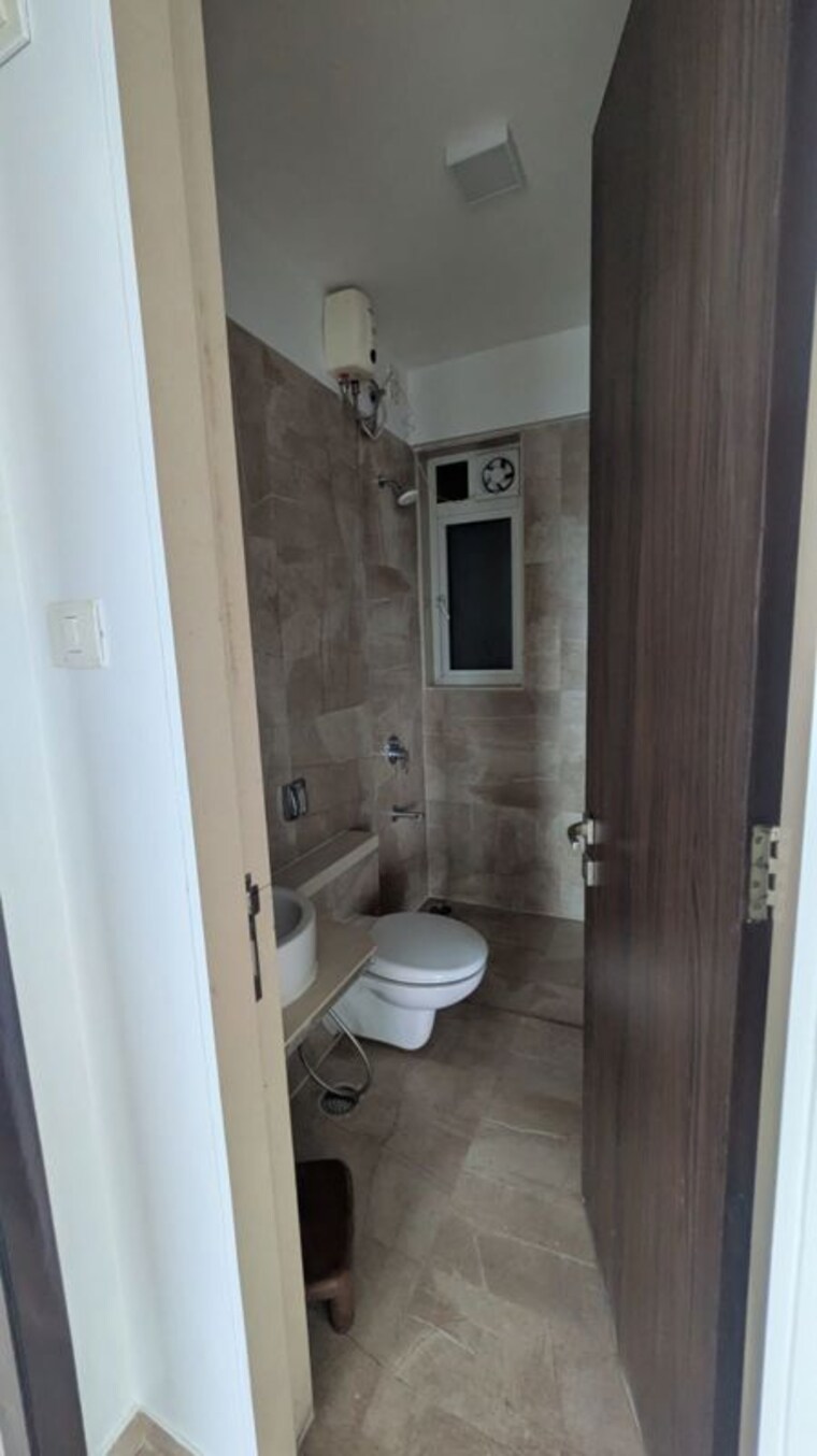 Bathroom, jp-decks 2 Bedroom 848 Sq.Ft. Apartment In Goregaon East Mumbai 10623350