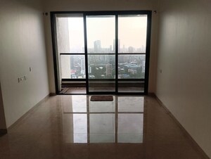 Room in 2 BHK Apartment at Dosti Eastern Bay, Wadala – for Rent