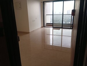 Room in 2 BHK Apartment at Dosti Eastern Bay, Wadala – for Rent