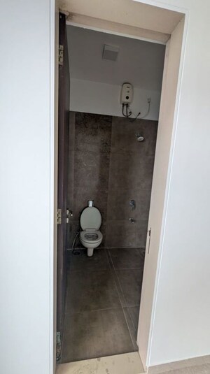 Bathroom in 2 BHK Apartment at JP Decks, Goregaon East – for Sale