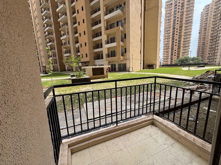 Balcony, amrapali-verona-heights 2 Bedroom 975 Sq.Ft. Apartment In Tech Zone 4 Greater Noida Greater Noida 10623431