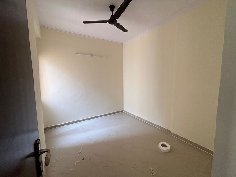 Room, amrapali-verona-heights 2 Bedroom 975 Sq.Ft. Apartment In Tech Zone 4 Greater Noida Greater Noida 10623431