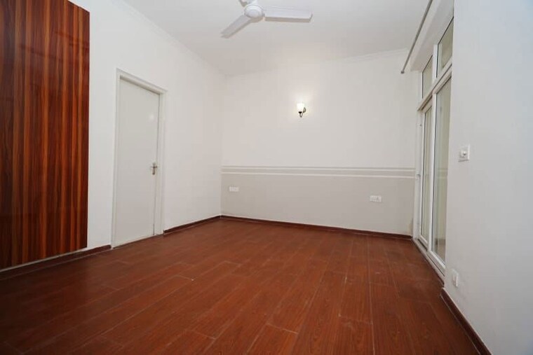 Room, amrapali-silicon-city 2.5 Bedroom 1180 Sq.Ft. Apartment In Sector 76 Noida 10623466